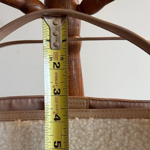 Universal Thread Faux Fur/Sherpa Cream Weekender Bag NWT - Picture 11 of 16